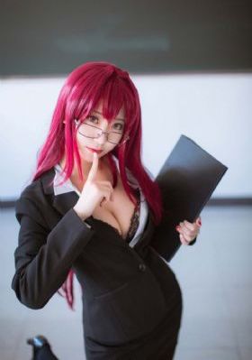 被青梅竹马的学弟给锁定了娱乐圈